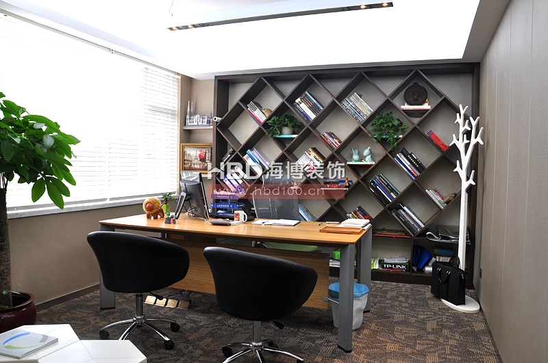 辦公室裝修設(shè)計(jì),經(jīng)理室裝修設(shè)計(jì).jpg 辦公室裝修設(shè)計(jì),經(jīng)理室裝修設(shè)計(jì).jpg