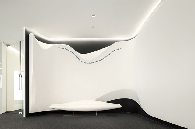 辦公設(shè)計(jì),純白辦公室裝修,裝修風(fēng)格,廣州裝修設(shè)計(jì)公司.jpg 辦公設(shè)計(jì),純白辦公室裝修,裝修風(fēng)格,廣州裝修設(shè)計(jì)公司.jpg