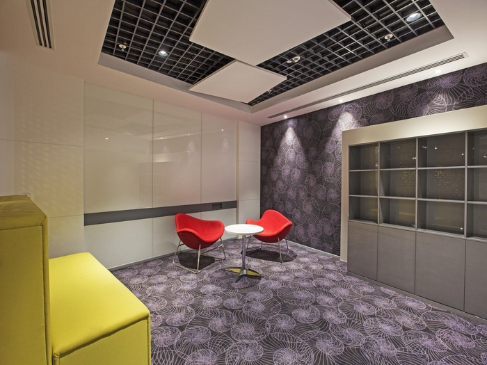 IT公司辦公室裝修設計,辦公室裝修設計,廣州裝修設計公司,創(chuàng)意辦公室裝修.jpg IT公司辦公室裝修設計,辦公室裝修設計,廣州裝修設計公司,創(chuàng)意辦公室裝修.jpg