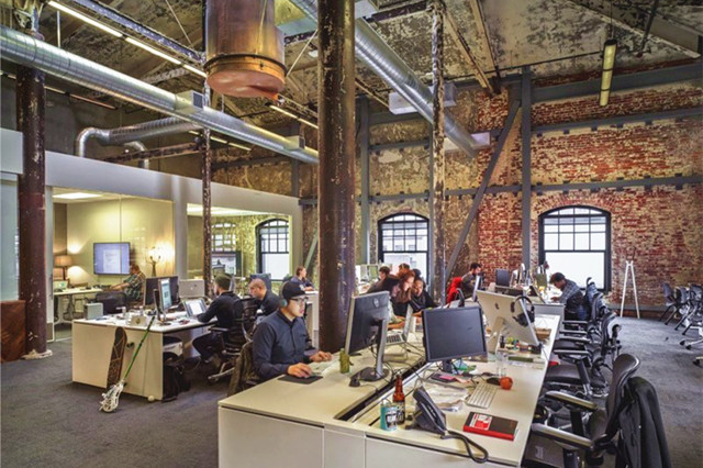 廣州辦公室裝修,loft辦公設計,廣州裝修設計公司,工業(yè)風格辦公設計.jpg