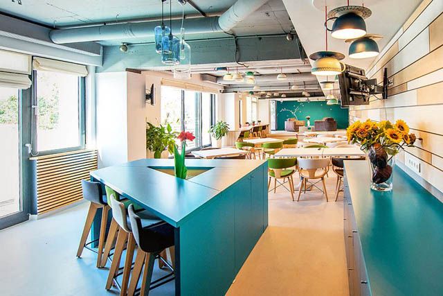 廣告創(chuàng)意公司辦公室裝修設(shè)計(jì).jpg 廣告創(chuàng)意公司辦公室裝修設(shè)計(jì).jpg