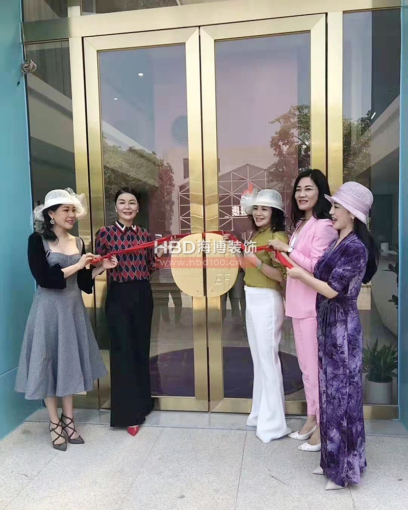 身所辦公室裝修設(shè)計.jpg 身所辦公室裝修設(shè)計.jpg