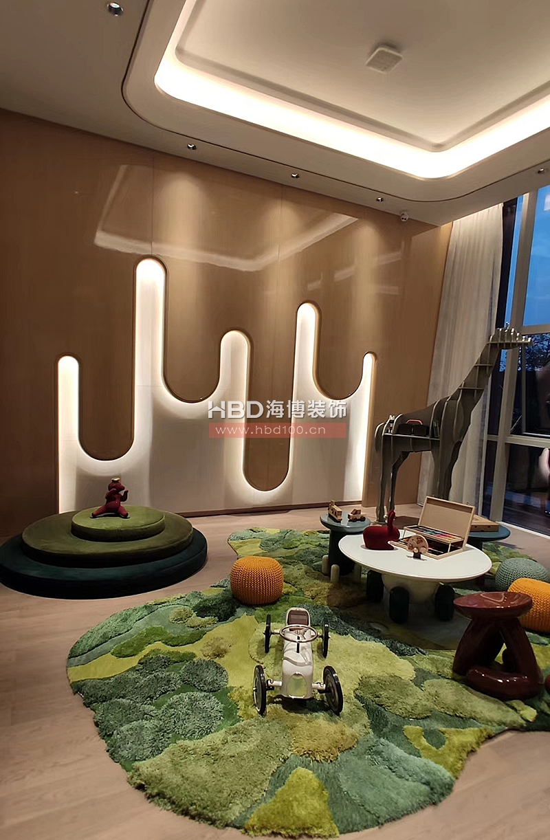 廣州售樓中心裝修設(shè)計.jpg 廣州售樓中心裝修設(shè)計.jpg